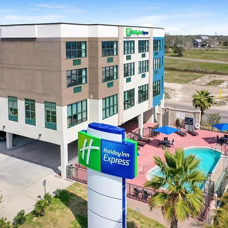 Holiday Inn Express - Gulfport Beach, An Ihg Hotel Exterior photo