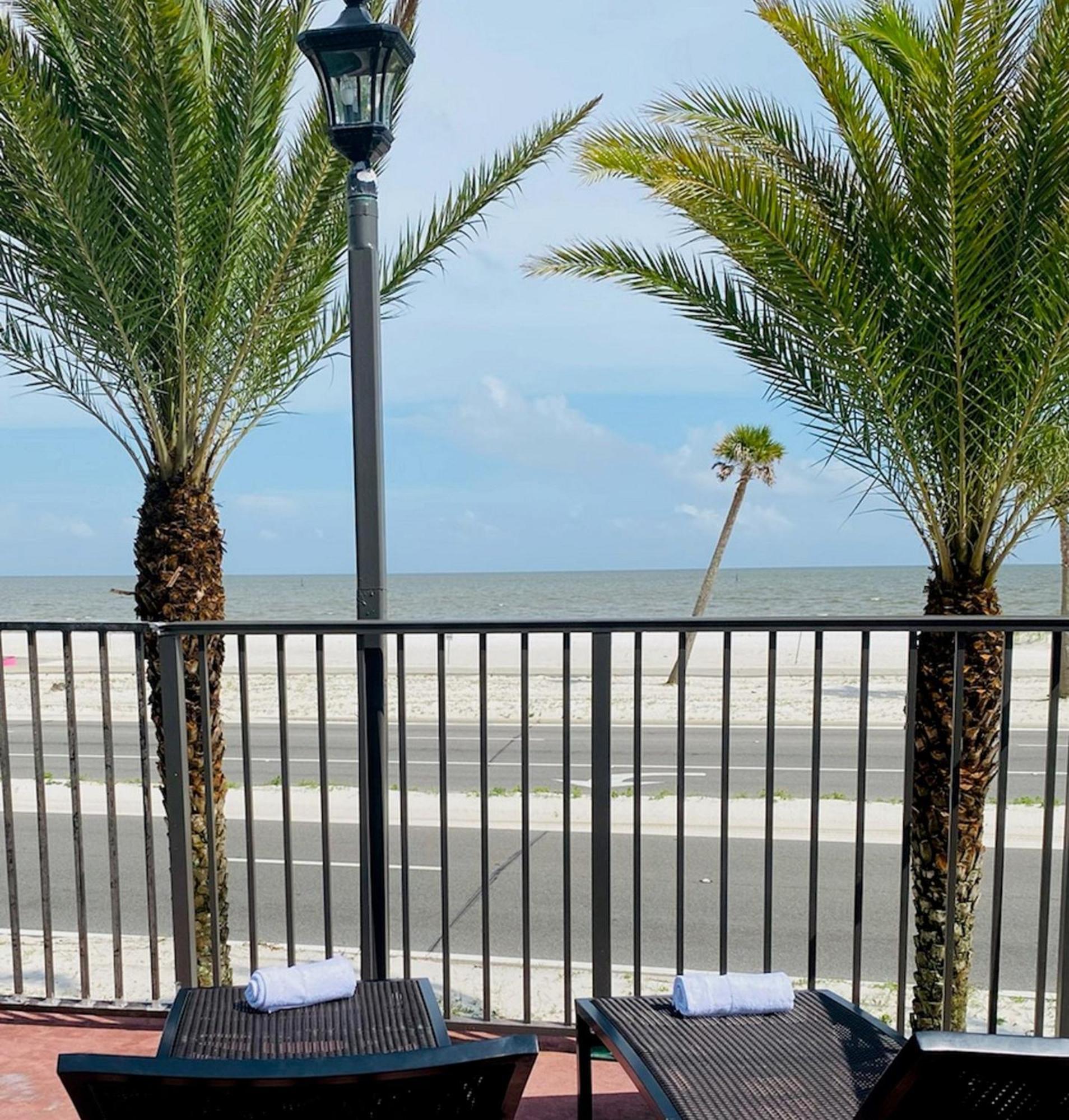 Holiday Inn Express - Gulfport Beach, An Ihg Hotel Exterior photo